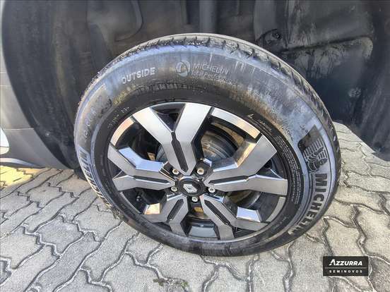 RENAULT-DUSTER-2024