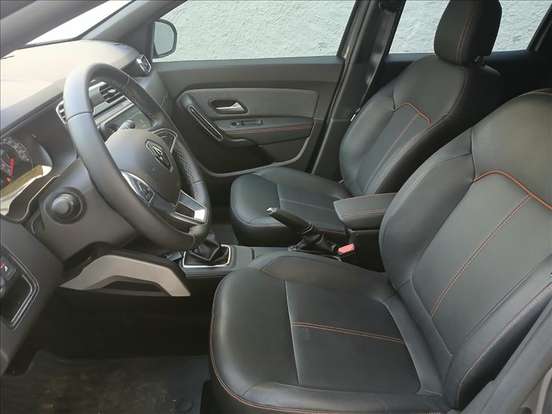 RENAULT-DUSTER-2025