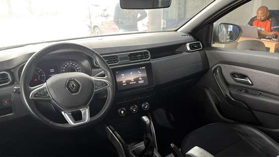 RENAULT-DUSTER-2023