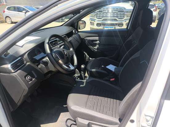 RENAULT-DUSTER-2025