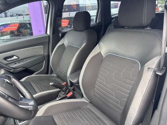 RENAULT-DUSTER-2025