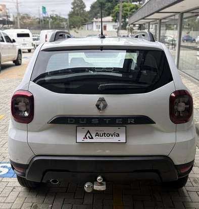 RENAULT-DUSTER-2023