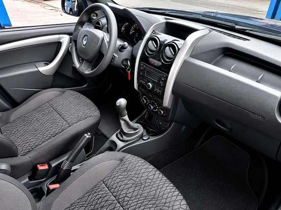 RENAULT-DUSTER-2017