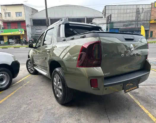RENAULT-DUSTER OROCH-2016