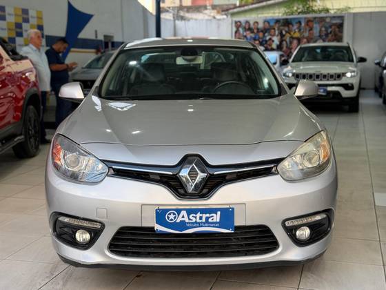 RENAULT FLUENCE 2.0 DYNAMIQUE 16V FLEX 4P AUTOMÁTICO