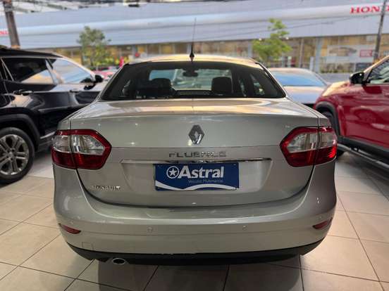 RENAULT-FLUENCE-2.0 DYNAMIQUE 16V FLEX 4P AUTOMÁTICO RENAULT-FLUENCE-2015