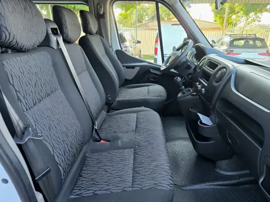 RENAULT-MASTER-2.3 DCI DIESEL MINIBUS EXECUTIVE 16L L3H2 3P MANUAL RENAULT-MASTER-2025