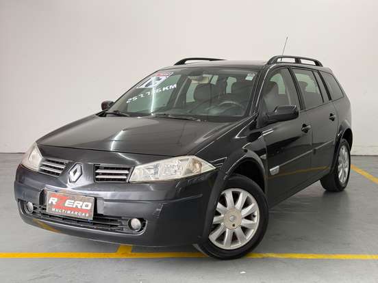 RENAULT-MEGANE-2012