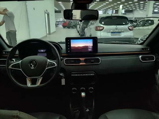 RENAULT-OROCH-2023
