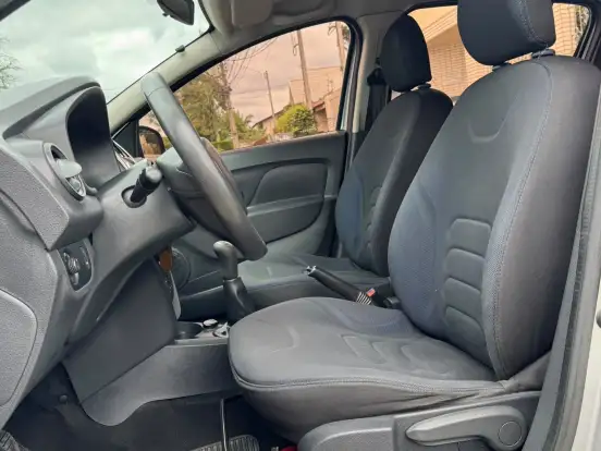 RENAULT-SANDERO-1.6 DYNAMIQUE 8V FLEX 4P MANUAL RENAULT-SANDERO-2014
