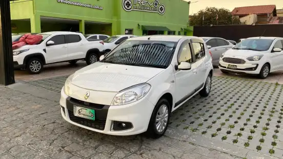 RENAULT-SANDERO-1.6 PRIVILÉGE 16V FLEX 4P AUTOMÁTICO RENAULT-SANDERO-2011