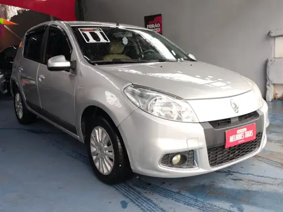 RENAULT-SANDERO-1.6 PRIVILÉGE 16V FLEX 4P AUTOMÁTICO RENAULT-SANDERO-2011