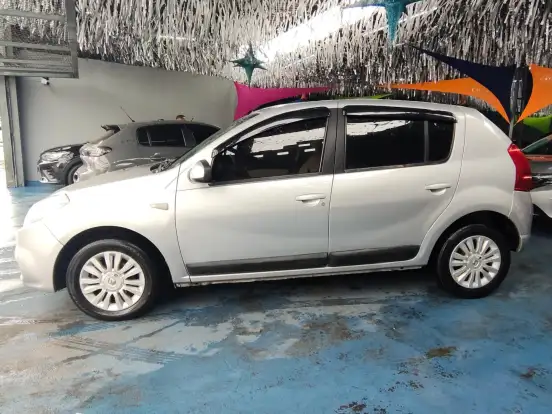 RENAULT-SANDERO-1.6 PRIVILÉGE 16V FLEX 4P AUTOMÁTICO RENAULT-SANDERO-2011