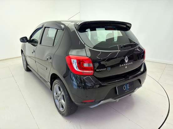 RENAULT-SANDERO-2019