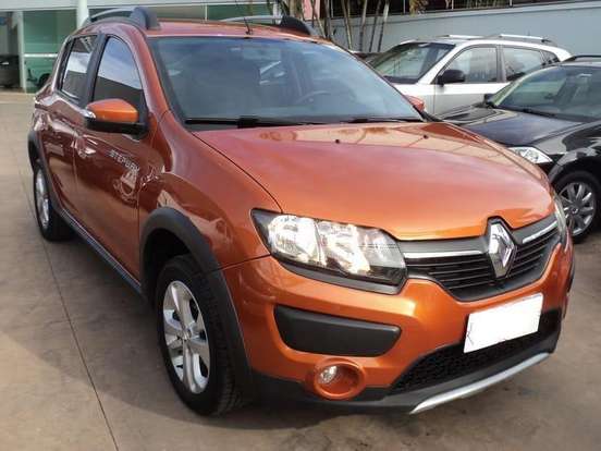 RENAULT-SANDERO-1.6 STEPWAY 8V FLEX 4P AUTOMATIZADO RENAULT-SANDERO-2015