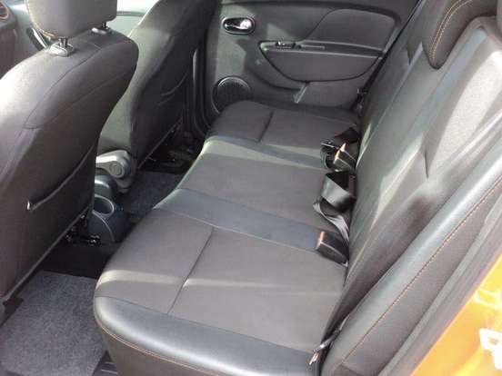RENAULT-SANDERO-2015