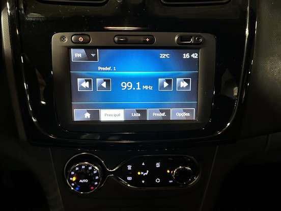 RENAULT-SANDERO-1.6 STEPWAY 8V FLEX 4P AUTOMATIZADO RENAULT-SANDERO-2015