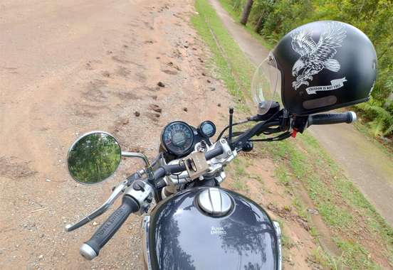 ROYAL ENFIELD-METEOR 650 ASTRAL-2025