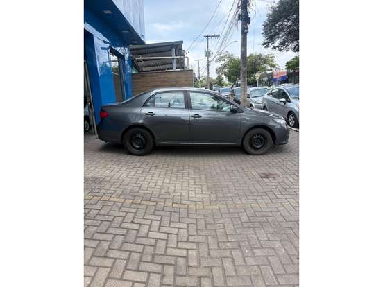 TOYOTA-COROLLA-2010