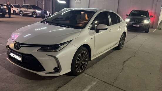 TOYOTA-COROLLA-2025