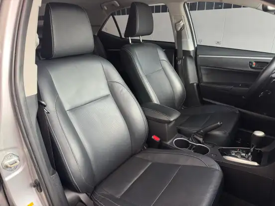 TOYOTA-COROLLA-2018
