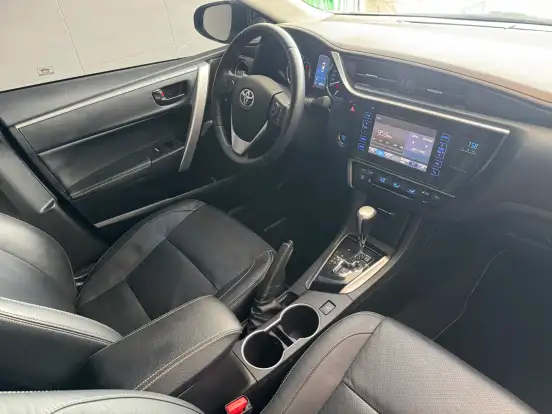 TOYOTA-COROLLA-2018
