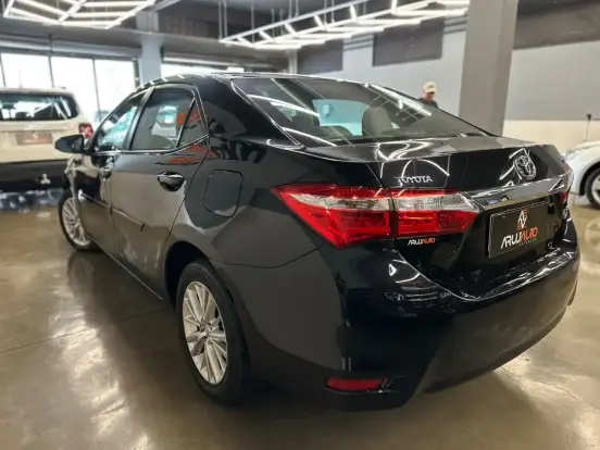 TOYOTA-COROLLA-2015