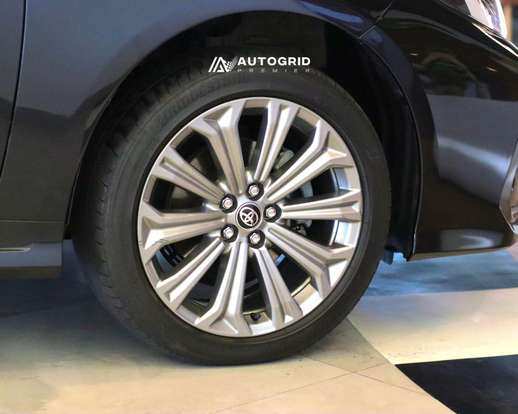 TOYOTA-COROLLA-2023