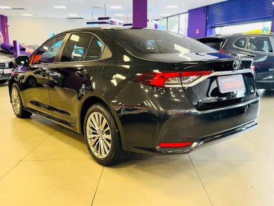 TOYOTA-COROLLA-2024