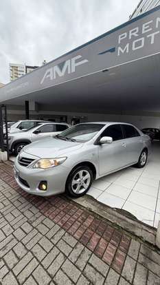TOYOTA-COROLLA-2013