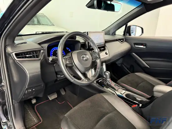 TOYOTA-COROLLA CROSS-2024