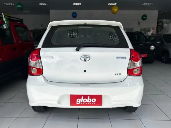 TOYOTA-ETIOS-1.3 X 16V FLEX 4P MANUAL TOYOTA-ETIOS-2017