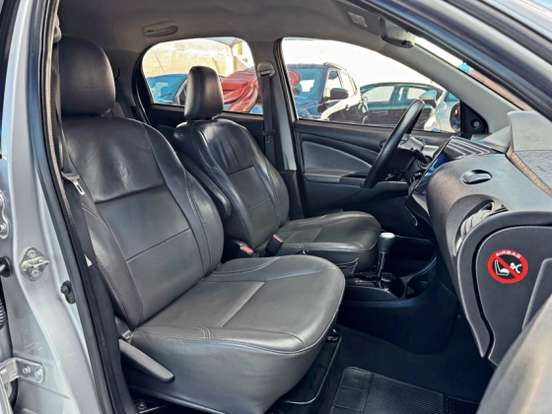 TOYOTA-ETIOS-1.5 X PLUS 16V FLEX 4P AUTOMÁTICO TOYOTA-ETIOS-2019