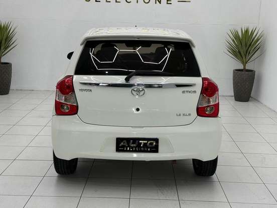 TOYOTA-ETIOS-2016