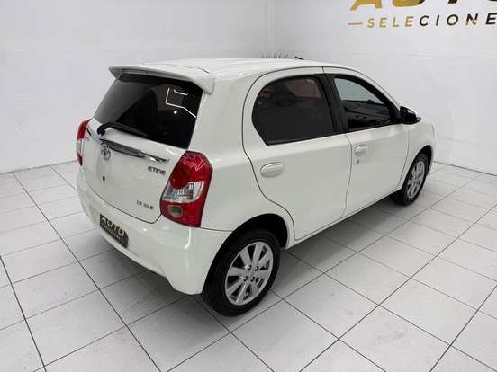 TOYOTA-ETIOS-1.5 XLS 16V FLEX 4P MANUAL TOYOTA-ETIOS-2016
