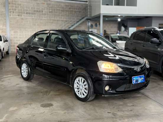 TOYOTA-ETIOS-2012