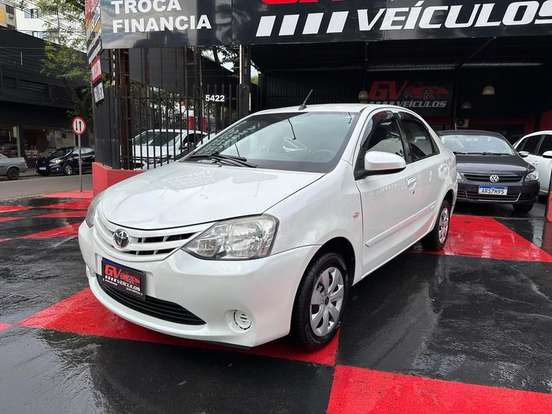 TOYOTA-ETIOS-1.5 XS 16V FLEX 4P AUTOMÁTICO TOYOTA-ETIOS-2016