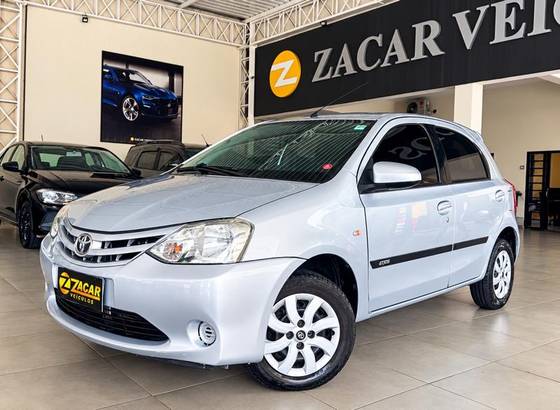 TOYOTA ETIOS 1.5 XS 16V FLEX 4P MANUAL