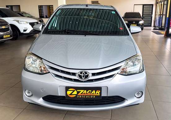 TOYOTA-ETIOS-2013