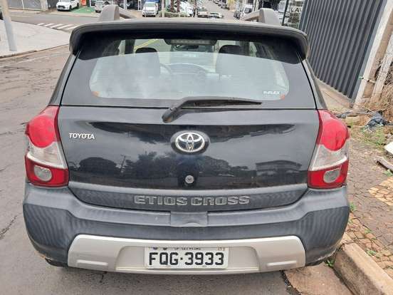 TOYOTA-ETIOS CROSS-1.5 16V FLEX 4P MANUAL TOYOTA-ETIOS CROSS-2014