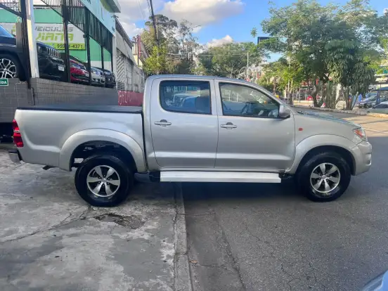 TOYOTA-HILUX-2008