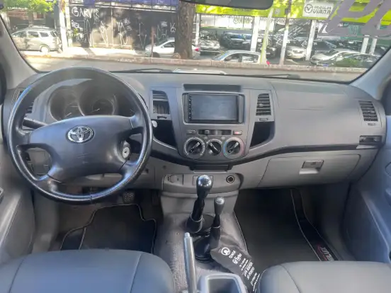 TOYOTA-HILUX-2008