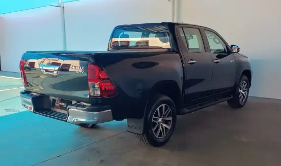 TOYOTA-HILUX-2018