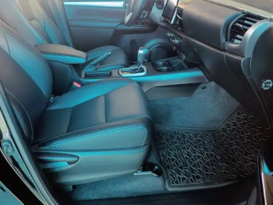 TOYOTA-HILUX-2.7 SRV 4X2 CD 16V FLEX 4P AUTOMÁTICO TOYOTA-HILUX-2018