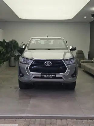 TOYOTA-HILUX-2.8 D-4D TURBO DIESEL CD SRV 4X4 AUTOMÁTICO TOYOTA-HILUX-2021