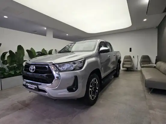 TOYOTA-HILUX-2.8 D-4D TURBO DIESEL CD SRV 4X4 AUTOMÁTICO TOYOTA-HILUX-2021