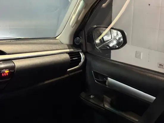 TOYOTA-HILUX-2016