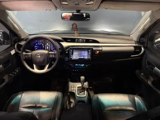 TOYOTA-HILUX-2.8 SRX 4X4 CD 16V DIESEL 4P AUTOMÁTICO TOYOTA-HILUX-2016