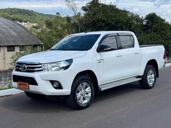 TOYOTA-HILUX-2.7 SR 4X2 CD 16V FLEX 4P AUTOMÁTICO TOYOTA-HILUX-2017