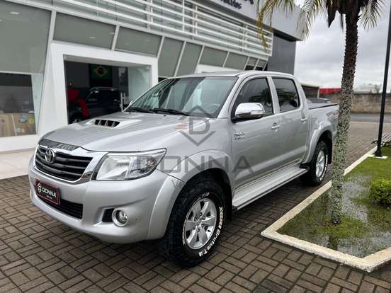 TOYOTA-HILUX-2.7 SRV 4X4 CD 16V FLEX 4P AUTOMÁTICO TOYOTA-HILUX-2013